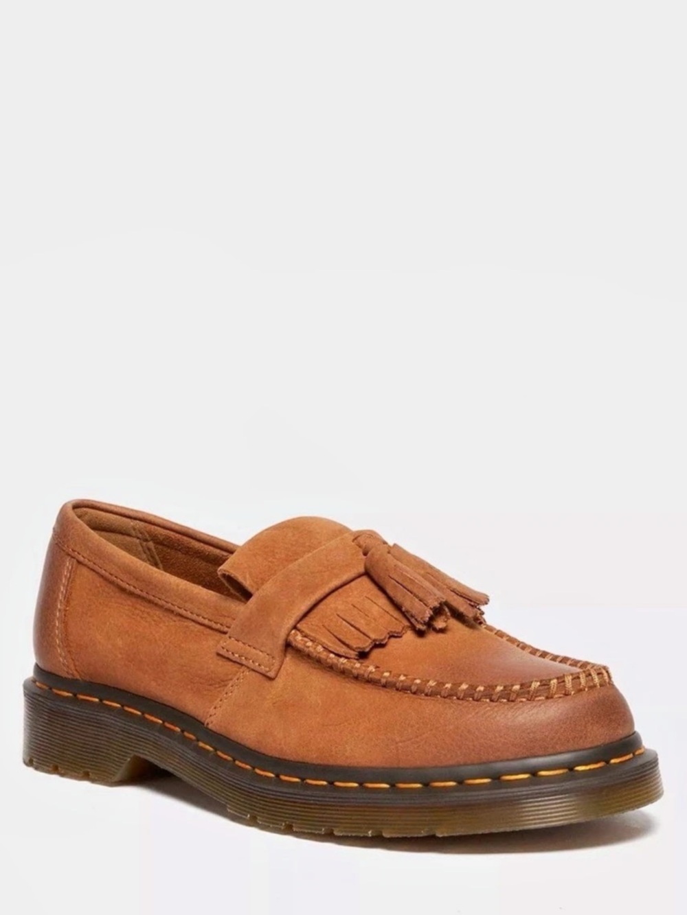 Dr. Martens ADRIAN TUMBLED
NUBUCK TASSLE LOAFERS